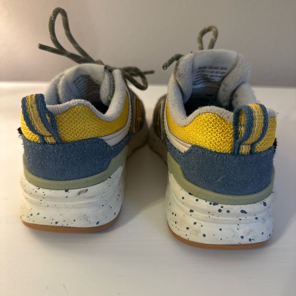 Boys New Balance Shoes size - Picture 5 of 9